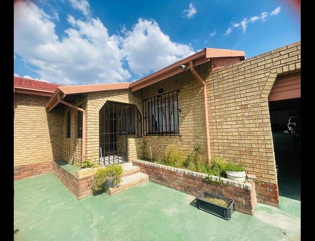 3 BEDROOM HOUSE FOR SALE IN TURFFONTEIN